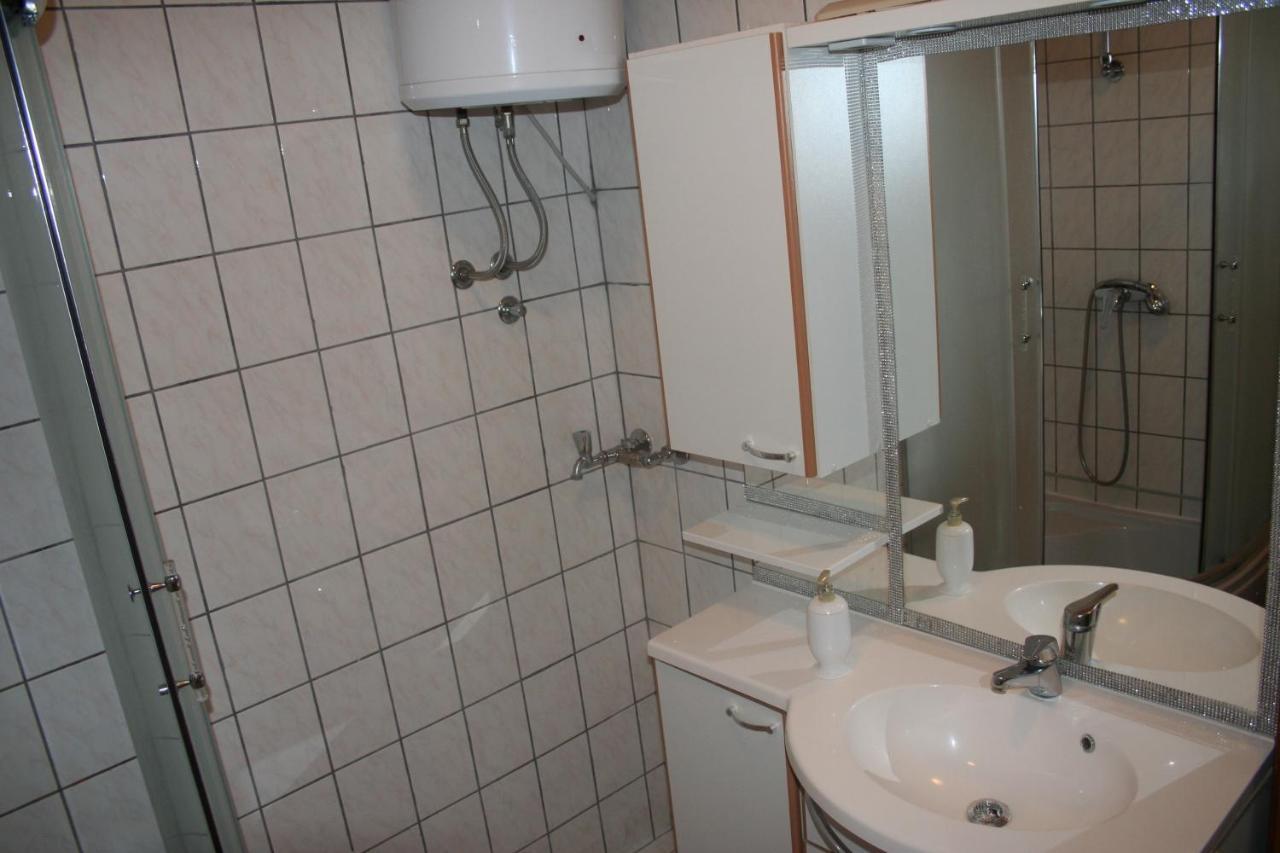 Apartmani Jankov Krk Town Exteriör bild